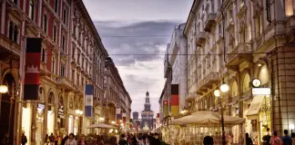 Smaltimento rifiuti a Milano: come mai funziona così bene via Dante Milano by night