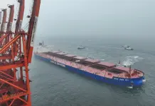 Cina: Hebei, nave con carico da 400.000 tonnellate attracca al porto di Tangshan (2)