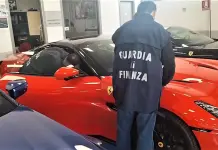 Maxi frode da 42 milioni di euro su auto di lusso, sequestri in tutta Italia