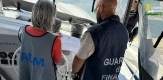 Sequestrato catamarano dal valore di 600.000 euro a Olbia, denunciato per contrabbando il proprietario