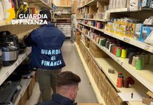 Maxi sequestro della Guardia di Finanza nel Trevigiano, 15 mila prodotti fuori norma ritirati dal mercato