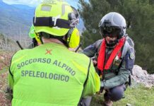 Salvato lo speleologo bloccato a 120 metri profondità nel cuneese