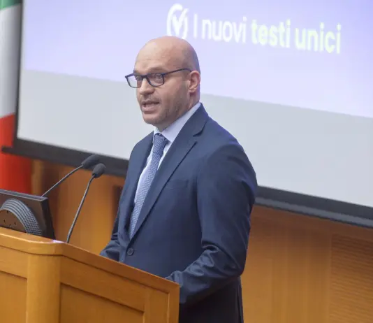 2 Giugno, Fontana “La democrazia si rafforza con partecipazione e giovani”