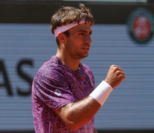 Cobolli ai quarti del Roland Garros, Svajda ko in quattro set