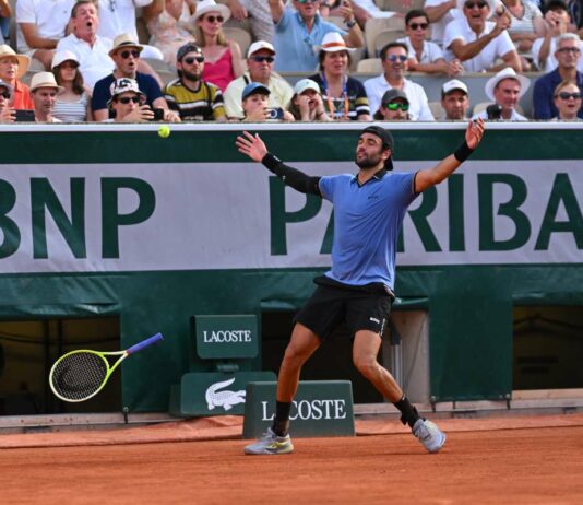 Berrettini vola ai quarti al Roland Garros, Cerundolo battuto in tre set