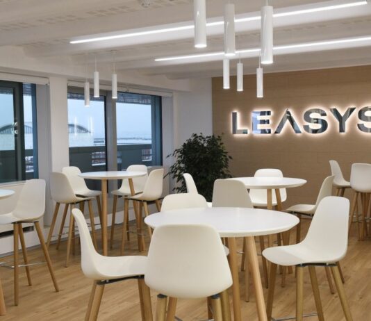 Leasys accelera sulla mobilità flessibile, digitale e servizi al centro