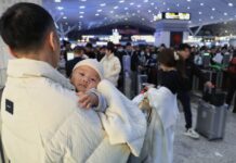 Cina, stanziati 99,9 mld di yuan per sussidi all’infanzia per il 2026