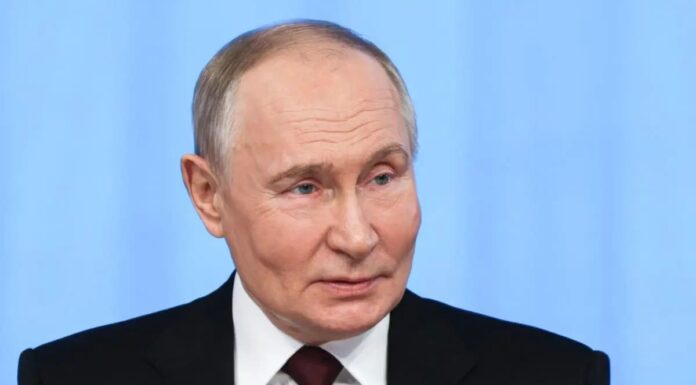 Putin “In Ucraina avanziamo, ma siamo pronti ad una soluzione pacifica”