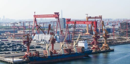 Cina, l’industria cantieristica accelera la transizione ecologica