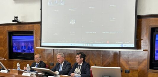 Spazio, presentati gli Stati generali al Mimit. Urso: “Italia protagonista”