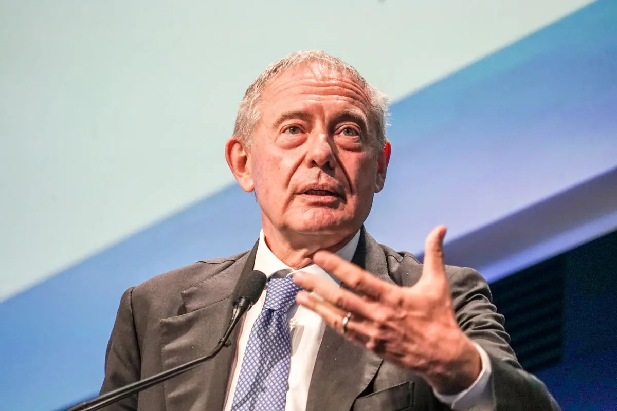 Urso “Il modulo abitativo lunare sarà costruito in Italia” Urso “Il modulo abitativo lunare sarà costruito in Italia”