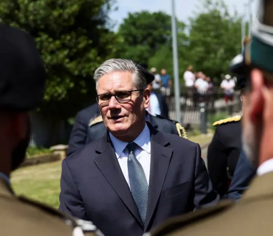 Starmer “Intercettata petroliera della flotta ombra russa nella Manica”