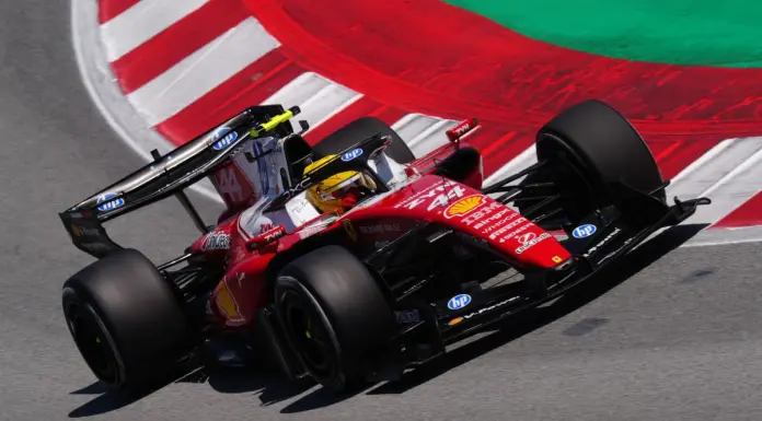 Trionfo Ferrari a Barcellona: vince Hamilton su Russell, Antonelli e Leclerc out