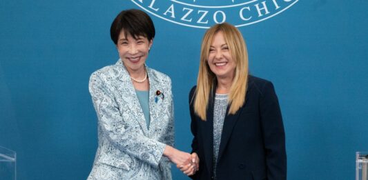 Italia-Giappone, Meloni vede Takaichi “Insieme futuro di sicurezza e prosperità”