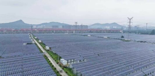 Cina, un piano triennale contro consumo energetico ed emissioni CO2