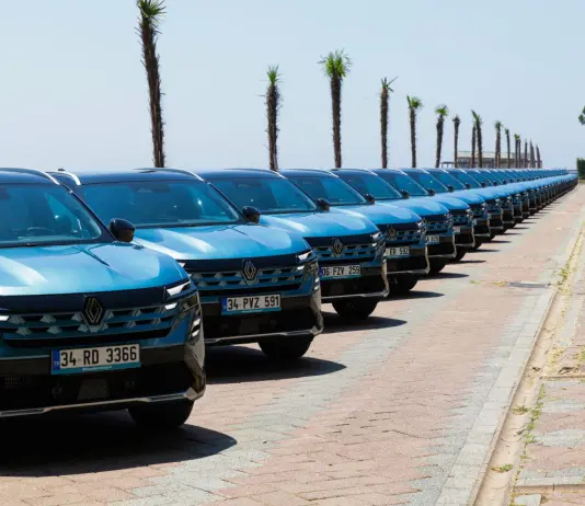 Renault estende la produzione di Boreal in Turchia e introduce E-Tech Full Hybrid