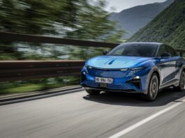 Aperti gli ordini della Alpine A390 GTS, sport fastback da 470 cv