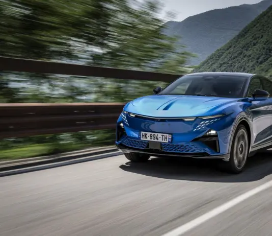 Aperti gli ordini della Alpine A390 GTS, sport fastback da 470 cv
