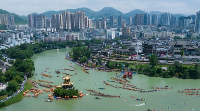 Cina, previsti 83 mln di spostamenti in treno per il Dragon Boat Festival