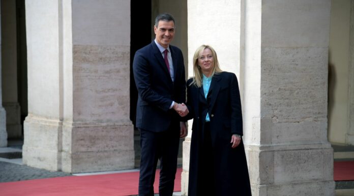Meloni incontra Sanchez “Linea comune Italia-Spagna sul prossimo bilancio Ue”