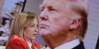 Scontro Trump-Meloni. “Mi ha implorato per una foto”, “Falso, Italia non implora”