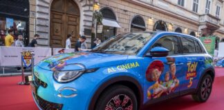 FIAT e Disney insieme per il nuovo film Toy Story 5 con Fiat 600 turbo 100