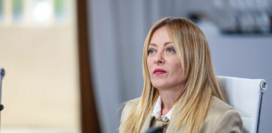 Meloni a Trump “Attacchi insensati. La mia popolarità non ti riguarda”