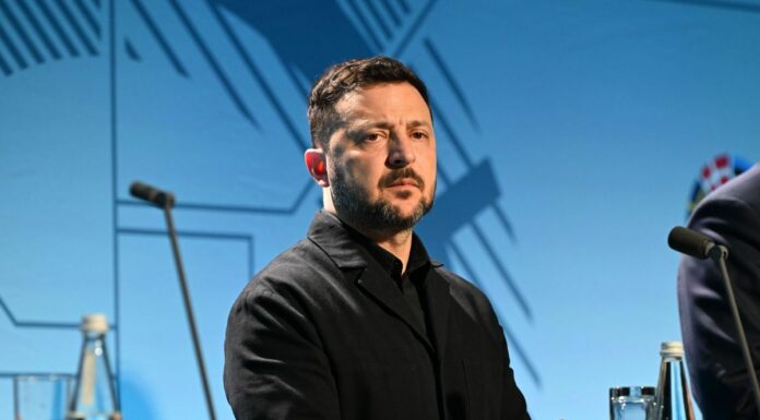 Ucraina, Zelensky “La Russia si prepara a lanciare un attacco massiccio”