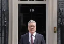 Uk, il premier Starmer annuncia le dimissioni