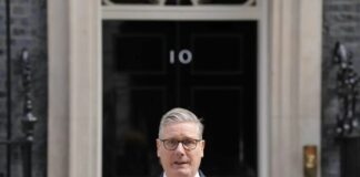 Uk, il premier Starmer annuncia le dimissioni