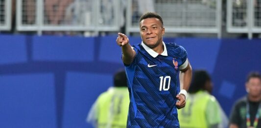 Tra pioggia e fulmini la Francia batte l’Iraq 3-0