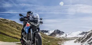 Test ride gratuiti Aprilia e Moto Guzzi sulle strade alpine al Sestriere