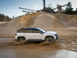 Nuova Jeep Compass, ordini aperti in tutta Europa per la nuova 4XE