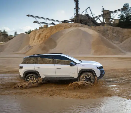 Nuova Jeep Compass, ordini aperti in tutta Europa per la nuova 4XE