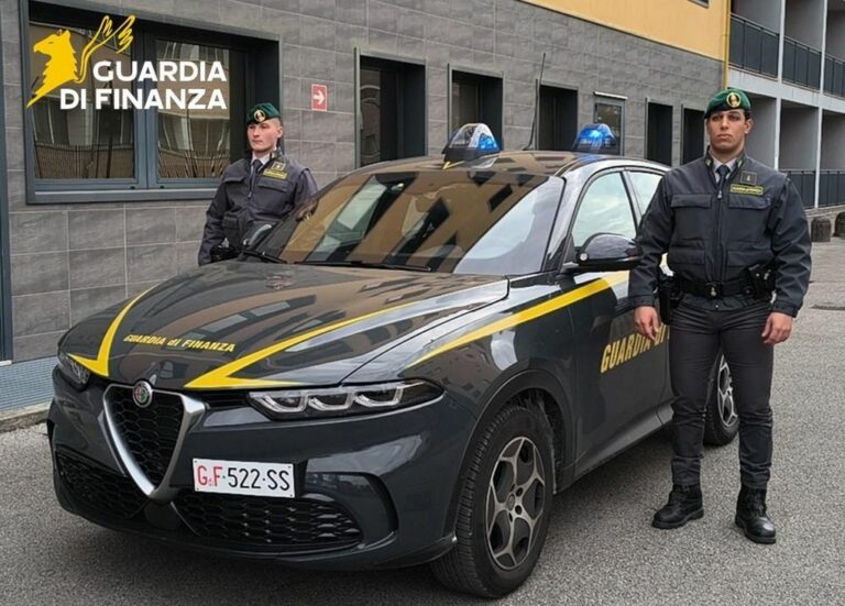 Sequestrati 162 Kg Di Droga E 120 Mila Euro 14 Arresti A Padova Il sequestrati-162-kg-di-droga-e-120-mila-euro-14-arresti-a-padova-il