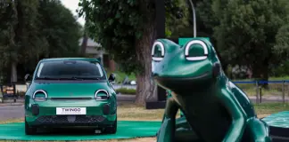 Renault Twingo E-Tech Electric accende l’estate romana con House of Frog