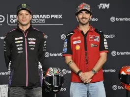 MotoGP, Bagnaia in Aprilia dal 2027: affiancherà Bezzecchi