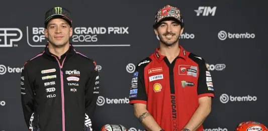 MotoGP, Bagnaia in Aprilia dal 2027: affiancherà Bezzecchi