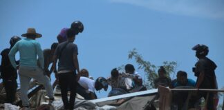 Venezuela, salgono a 235 i morti, 4.300 i feriti. 70mila famiglie senza tetto