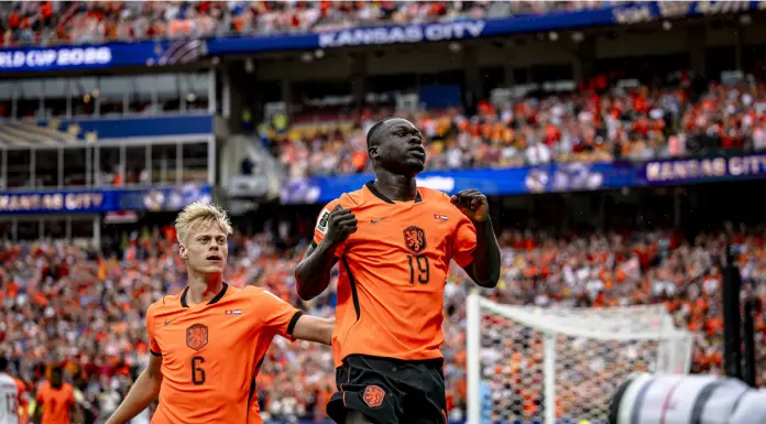 Tris Olanda con la Tunisia, primo posto nel Girone F