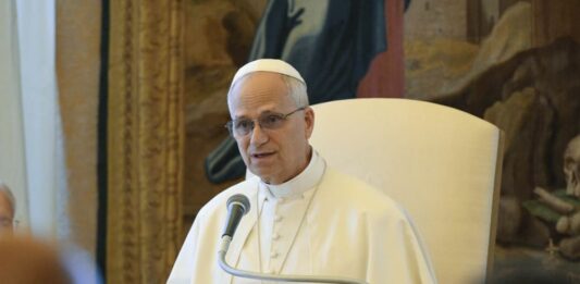 Papa “Guerra mai benedetta da Dio, risolvere conflitti da umani e non da bestie”