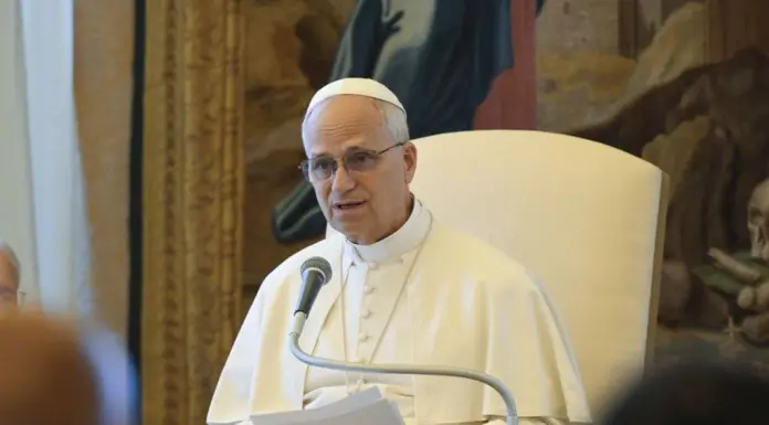 Papa “Guerra mai benedetta da Dio, risolvere conflitti da umani e non da bestie”