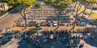 “Vespa Roma 2026 – 80 Years of an Icon” è entrata nel vivo