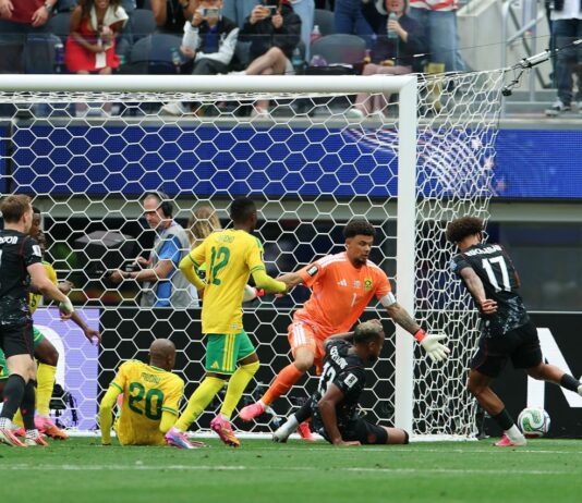 Eustaquio-gol al 92°, il Canada batte il Sudafrica e vola agli ottavi
