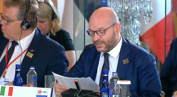 Fontana “La Nato forte se unita e previene le crisi”