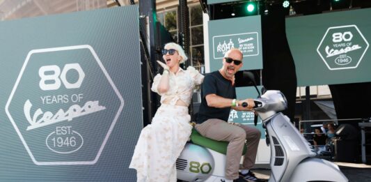 Vespa edizione Ottantesimo, 1946 esemplari numerati