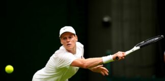 Sinner soffre al debutto a Wimbledon ma batte Kecmanovic in 5 set