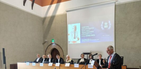 Università Palermo conferisce laurea honoris causa all’ad di Unicredit Orcel