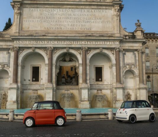 Fiat svela visione per micromobilità con Topolino, Tris e il concept Multiplina