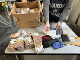 Maxi sequestro a Trieste di oltre 1,17 milioni di euro in banconote false e documenti contraffatti